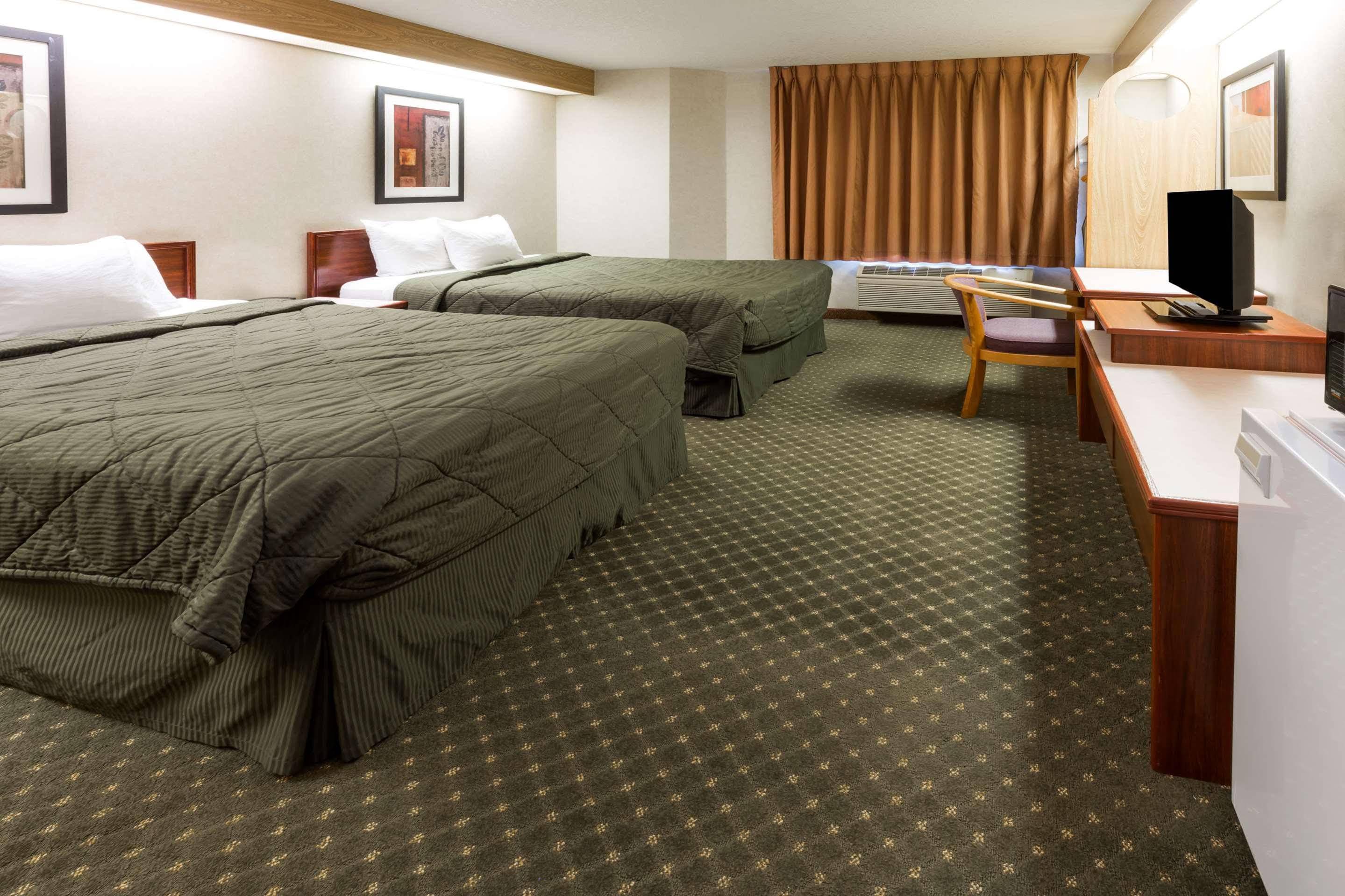 Days Inn By Wyndham Portland East Dış mekan fotoğraf