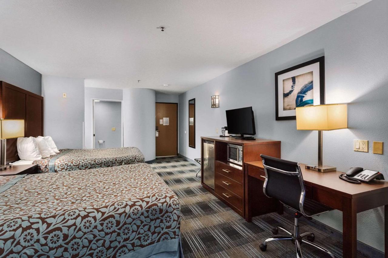Days Inn By Wyndham Portland East Dış mekan fotoğraf