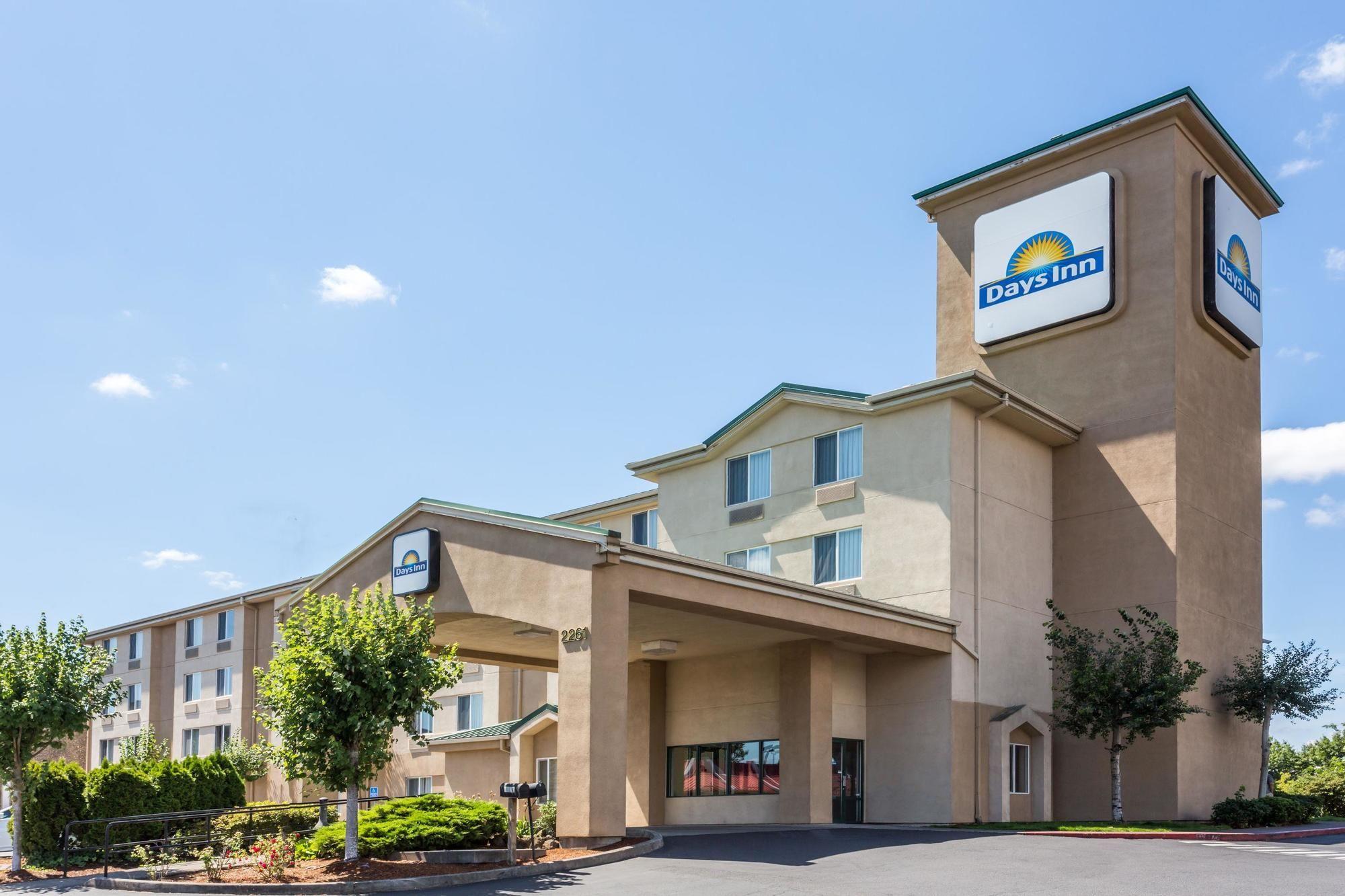 Days Inn By Wyndham Portland East Dış mekan fotoğraf